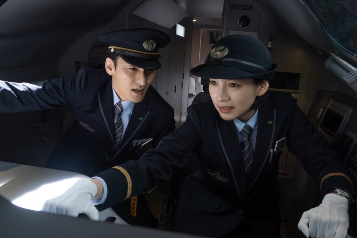 Best Mystery Thriller Movies of 2025 to Watch on Netflix Right Now 7 Bullet Train Explosion Movie Photo
