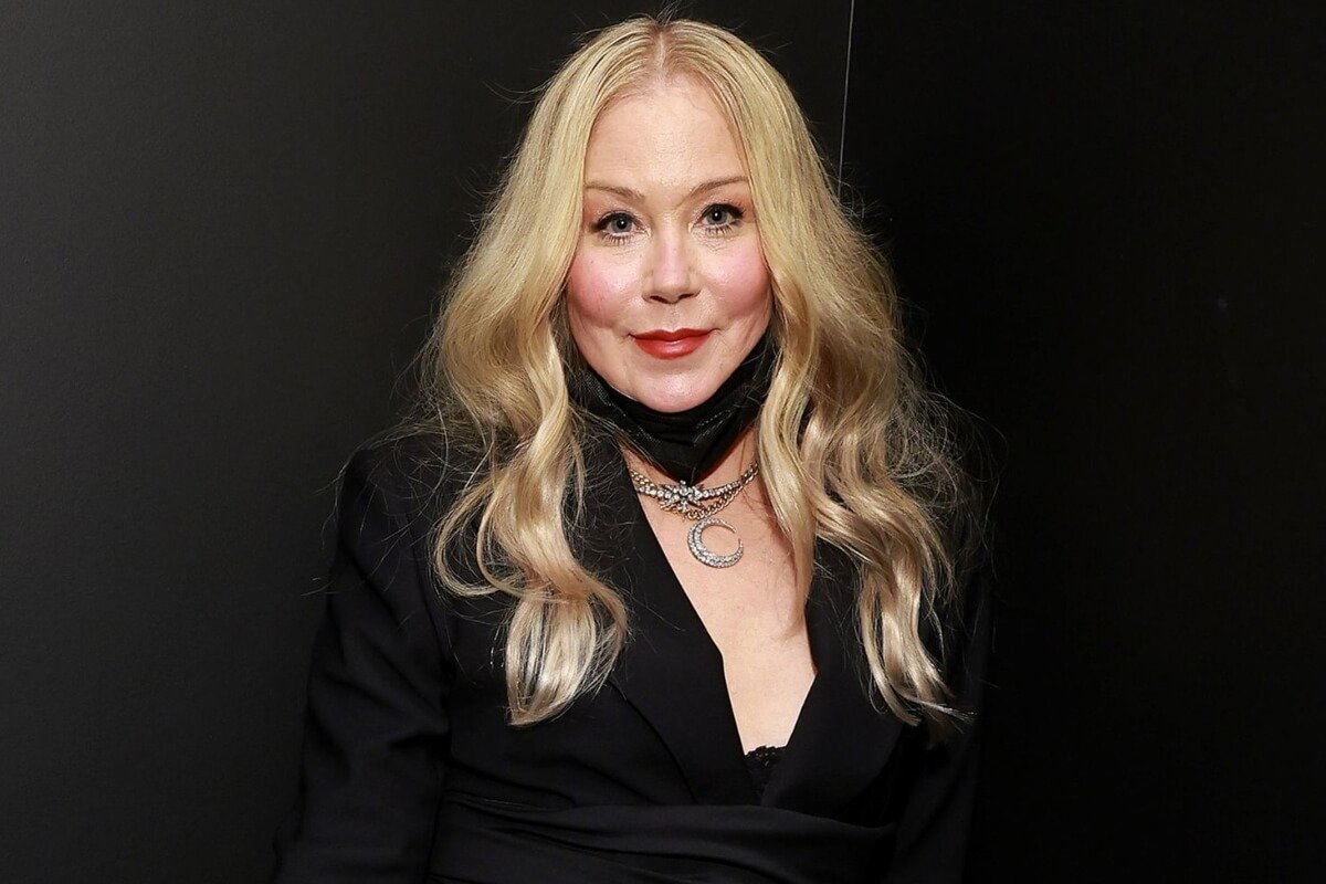 Christina Applegate Photo